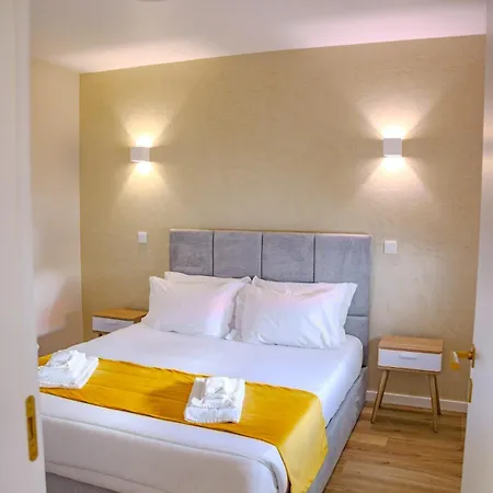 Διαμέρισμα Black Cozy *