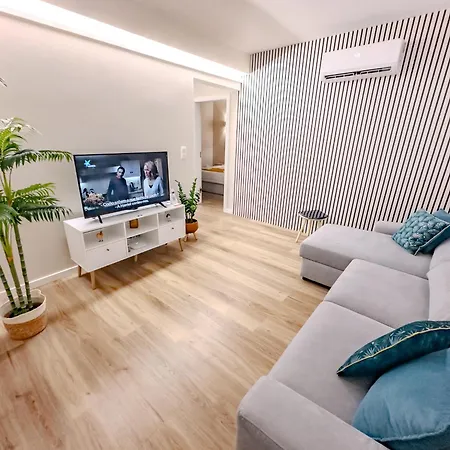 Black Cozy Διαμέρισμα *